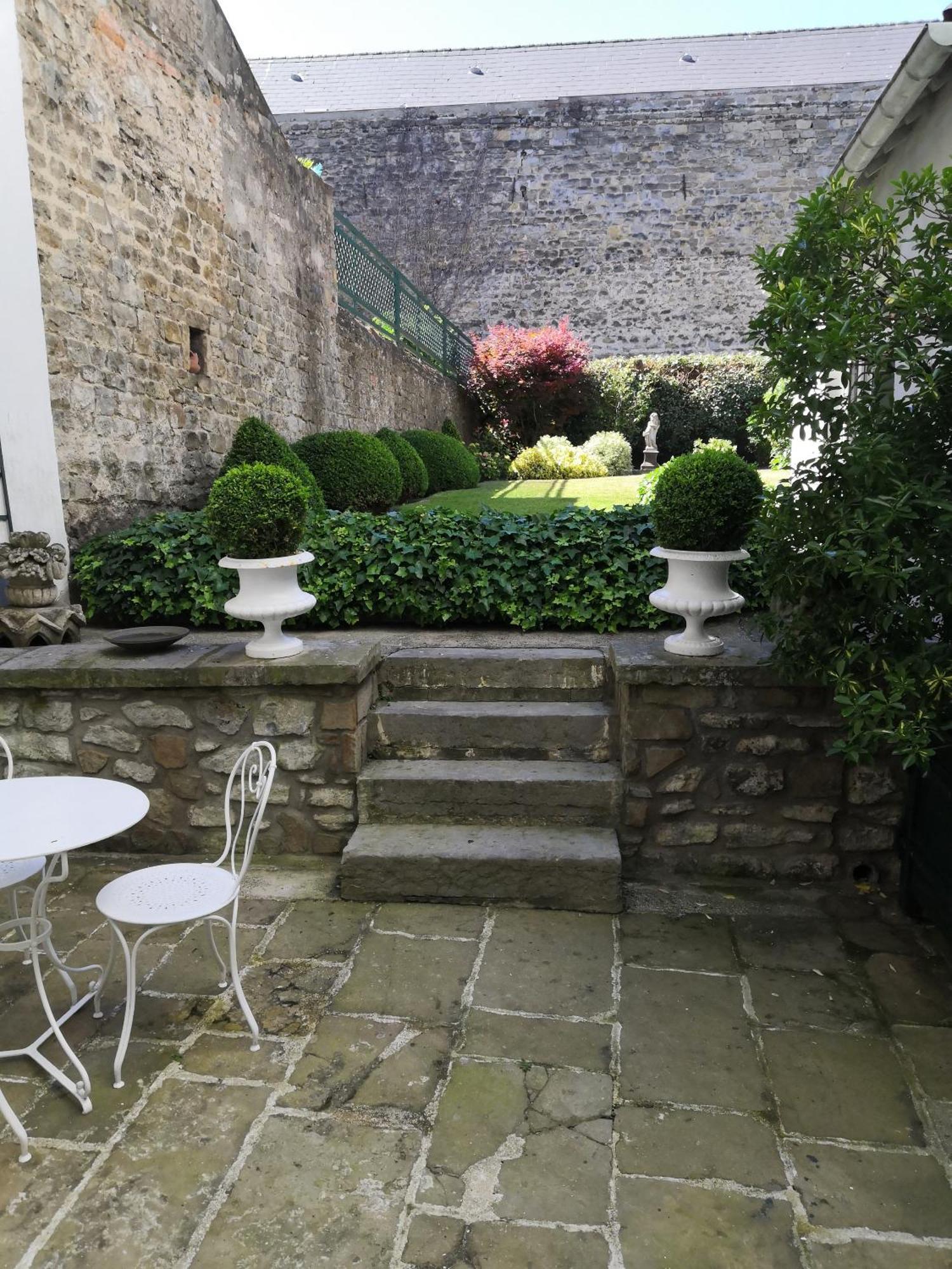 Superbe appartement, face à la vieille ville ! Boulogne-sur-Mer Esterno foto